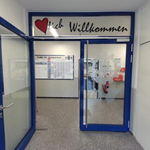 THW Türbeschriftung